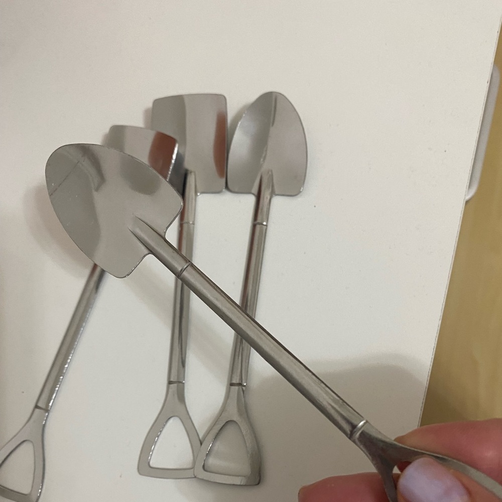 Shovel Tea Spoons Stainless Steel Set of 4 Desert Spoons - Picture 4 of 6